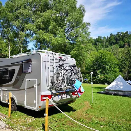 Eco River Camp - Pitches Radovljica Buitenkant foto